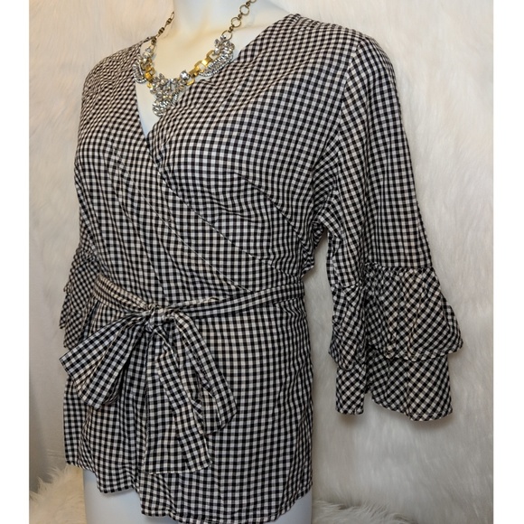 Beachlunchlounge Black & White Checker Wrap Blouse - Picture 8 of 8